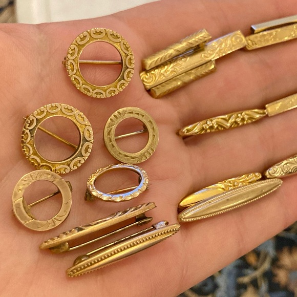 Antique Victorian & Edwardian Etched Designs Lingerie Pin Lot - Picture 3 of 6